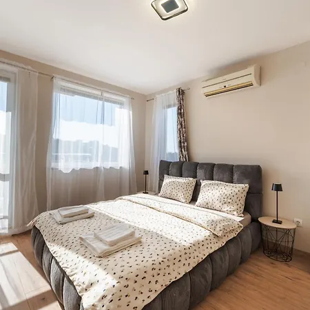 Medius Park Appartement *